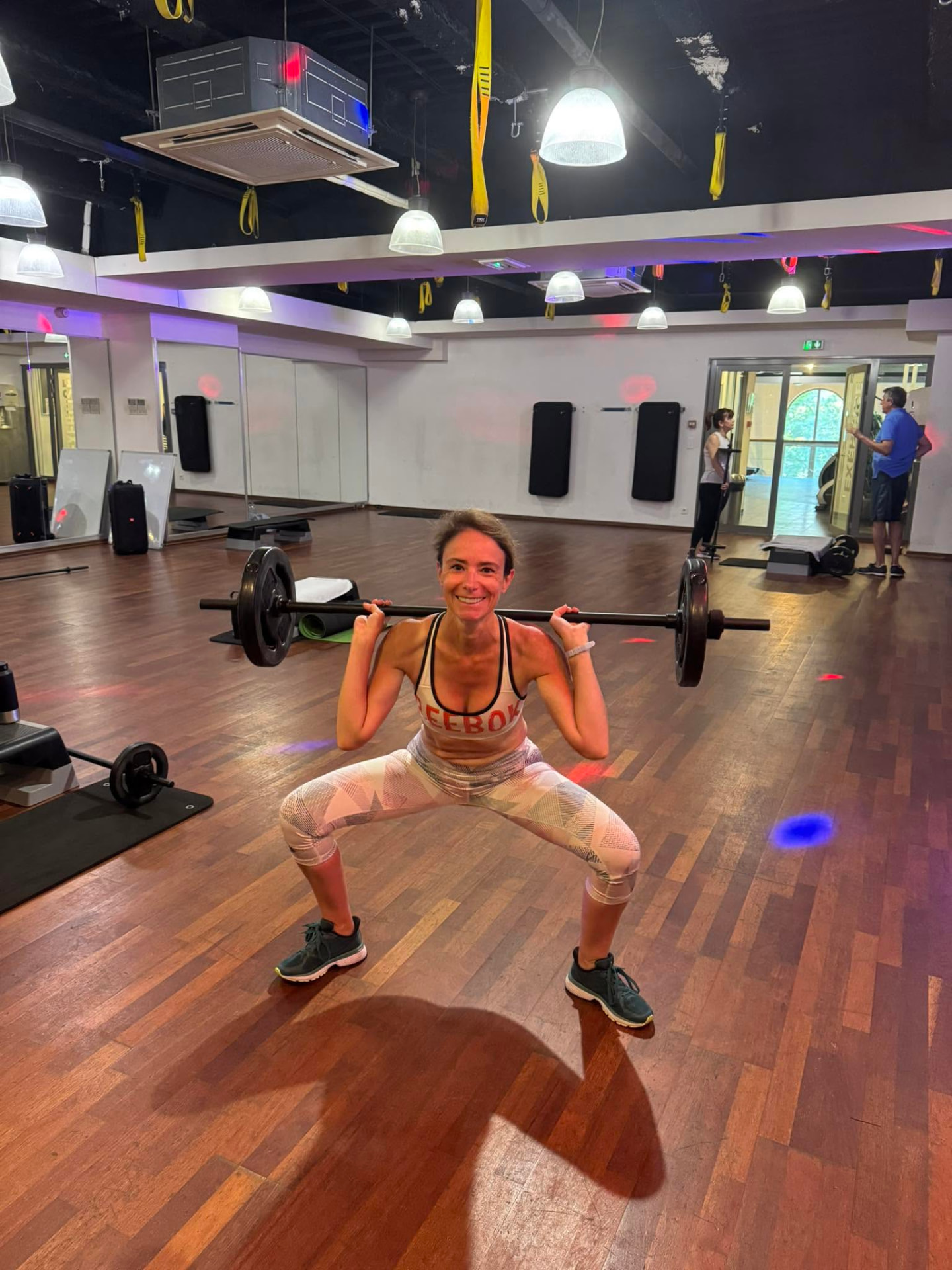 Guilaine Depis, coach sportive à Paris, en séance de renforcement musculaire